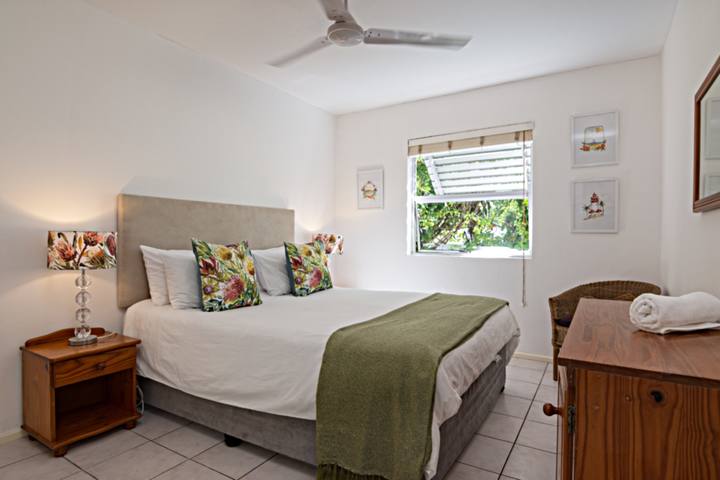 Chakas Cove 24 Main Bedroom